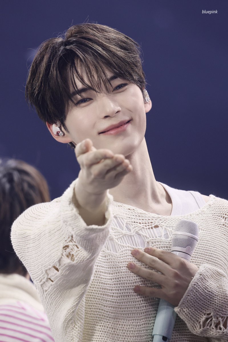 𝗕𝗹𝘂𝗲𝗣𝗶𝗻𝗸 tweet media