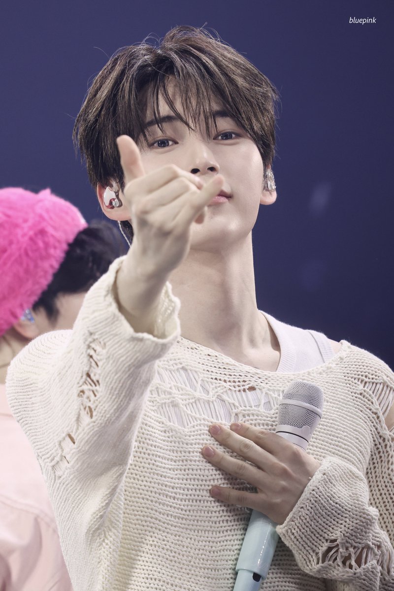 𝗕𝗹𝘂𝗲𝗣𝗶𝗻𝗸 tweet media