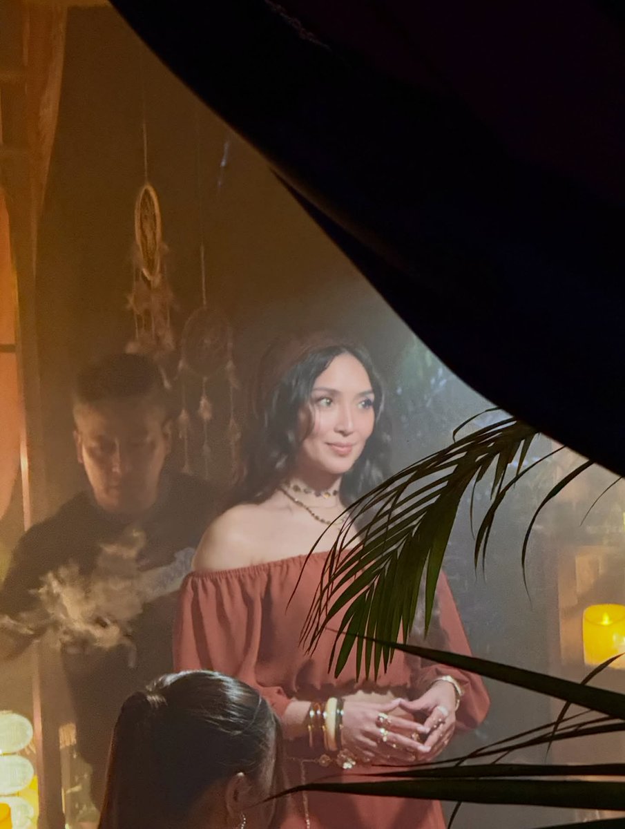 KathKWEEN 👑 tweet media
