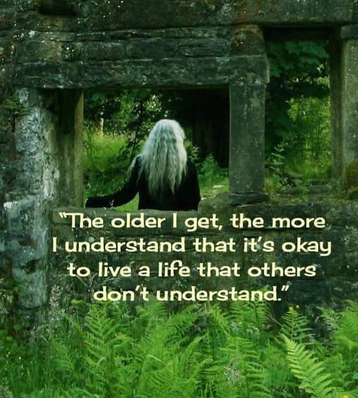 Papa Woof und Krampus und Bleaken tweet media