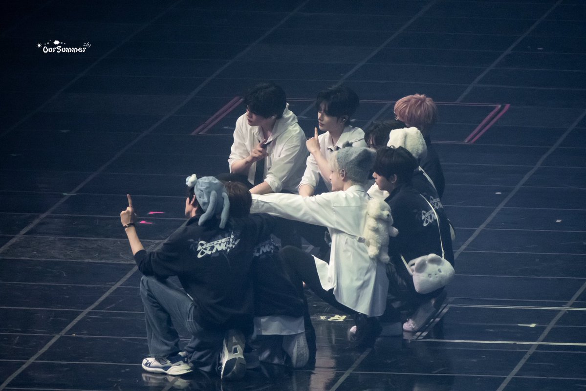 𝙊𝙪𝙧 𝙎𝙪𝙢𝙢𝙚𝙧 ☀︎ ⋆⁺₊⋆ tweet media