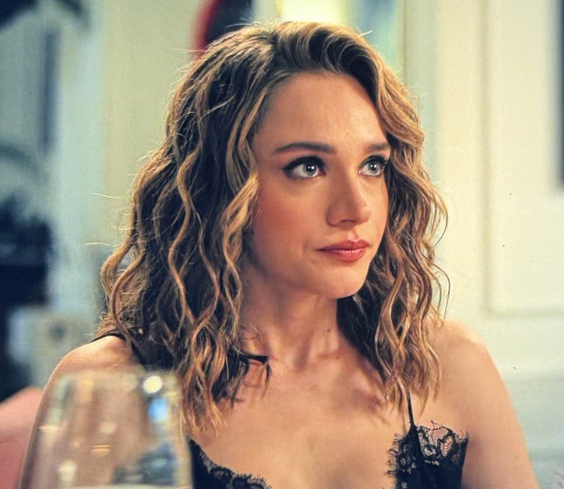 𝙽𝙸𝚀𝙰𝙷♡ tweet media