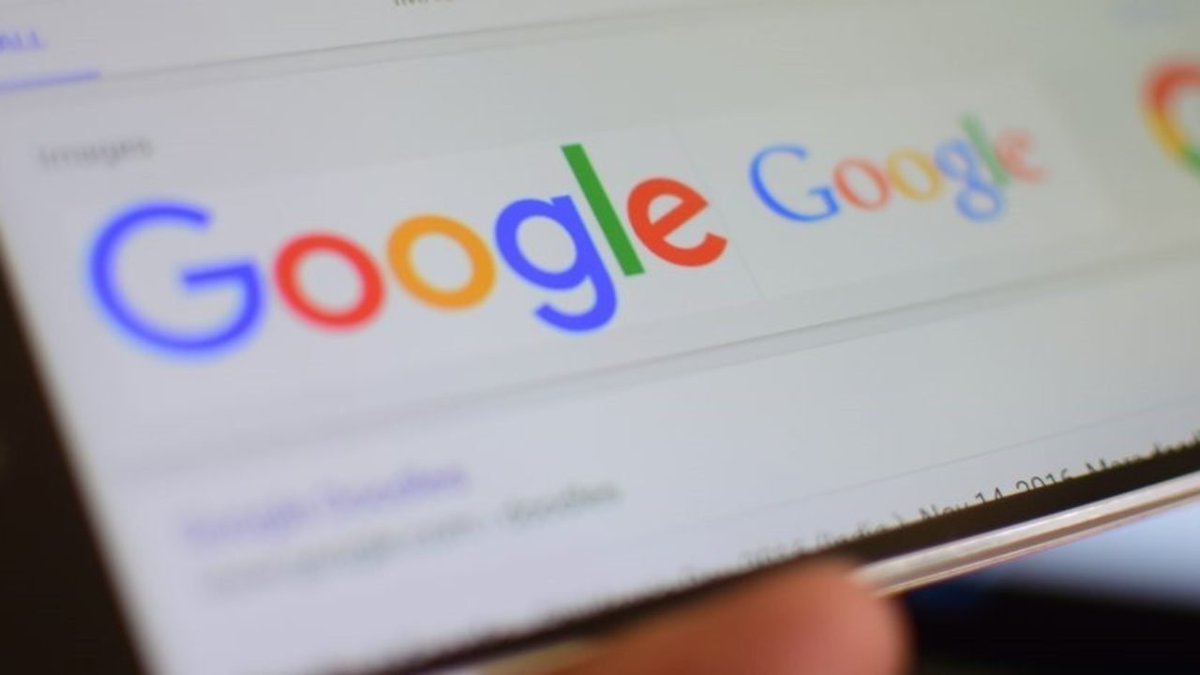 ETNOWlive's tweet image. #NewsAlert | SEBI: Google to label registered trading, intermediary apps as verified

@SEBI_updates @Google #trading #playstore #StockMarket