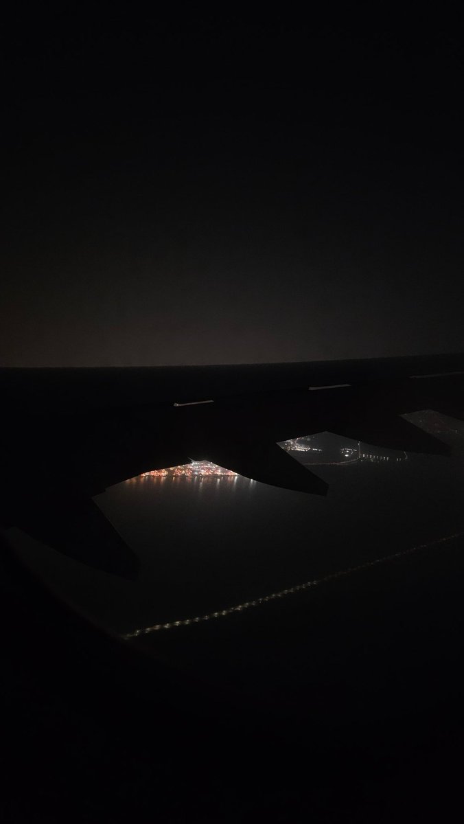 𝒜𝓎 tweet media