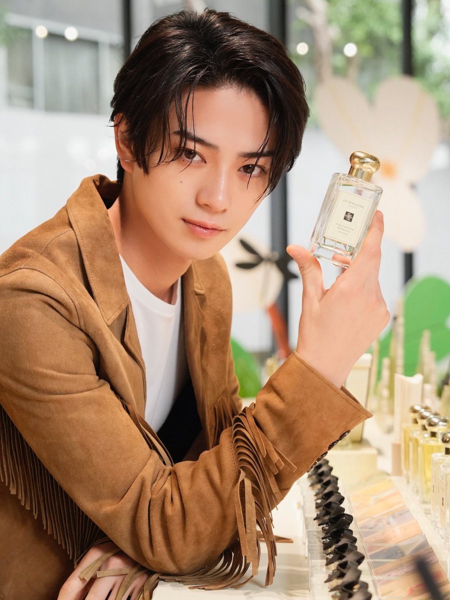 ʏᴏᴊɪ ᴢɪᴘ tweet media