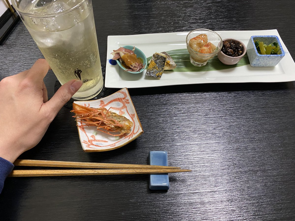 アート tweet media