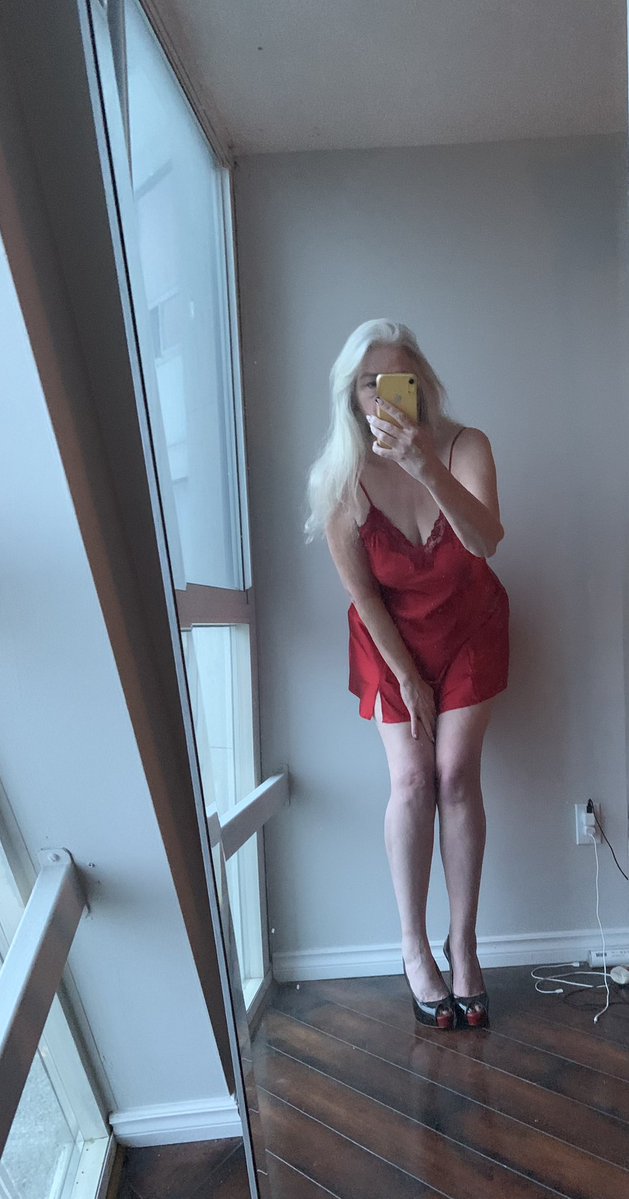 Christina🇨🇦 tweet media