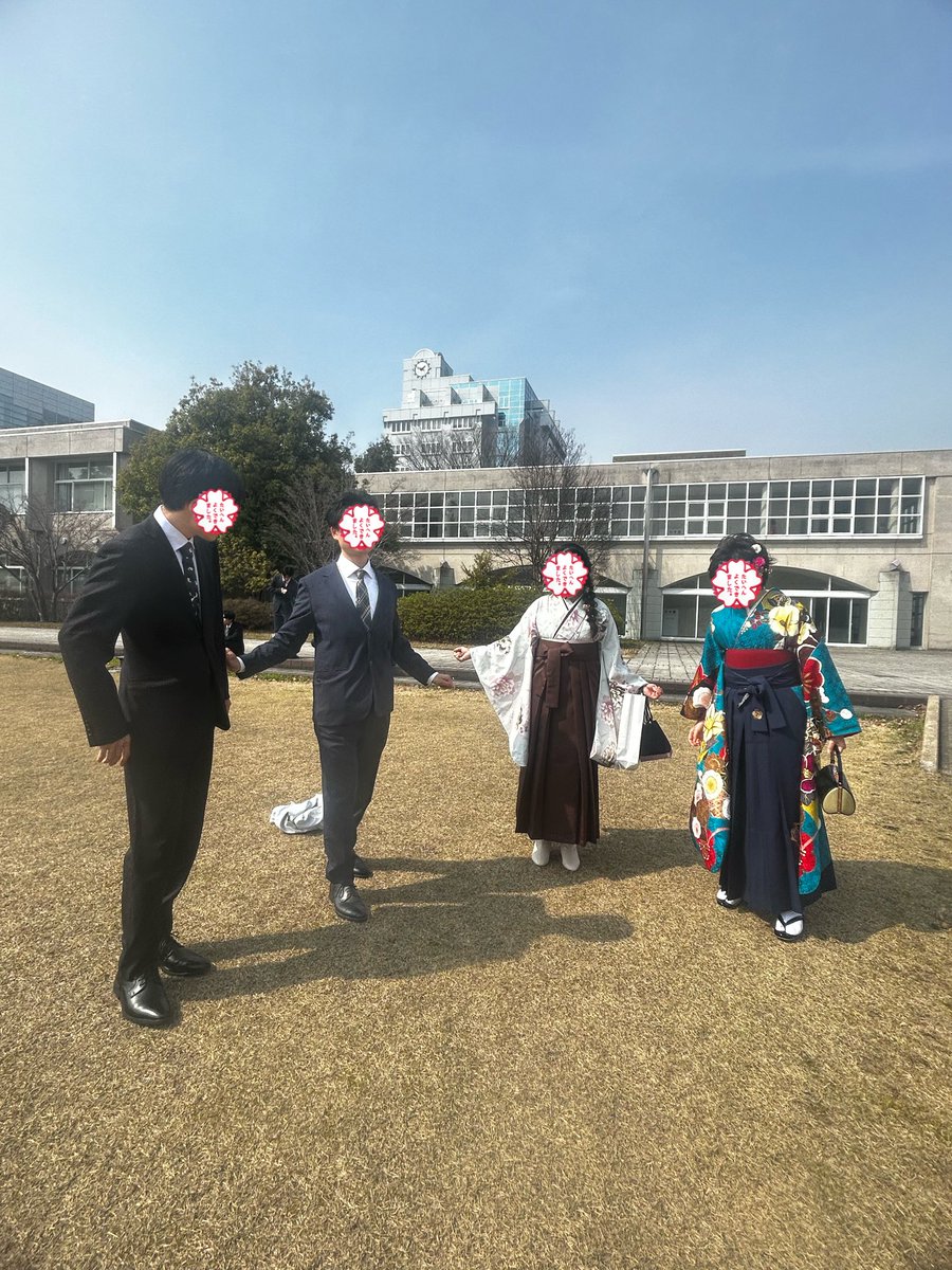 solyers's tweet photo. 第31期生の先輩方、ご卒業おめでとうございます🥳
大変なことも沢山あったと思いますが、私たち後輩は先輩にたくさんの学びと笑いと幸せを届けてもらいました。
社会人は大変だと思いますが、そりゃーずが心の拠り所となれれば嬉しいです☺️
みんなで応援しています🫶
とーっても大好きです💖 https://t.co/RyAUBmqTs8