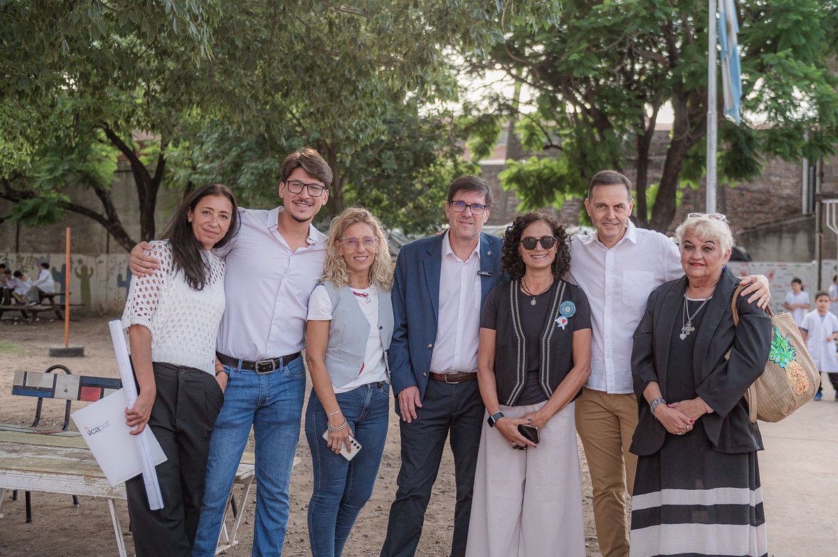 Cámara de Senadores tweet media