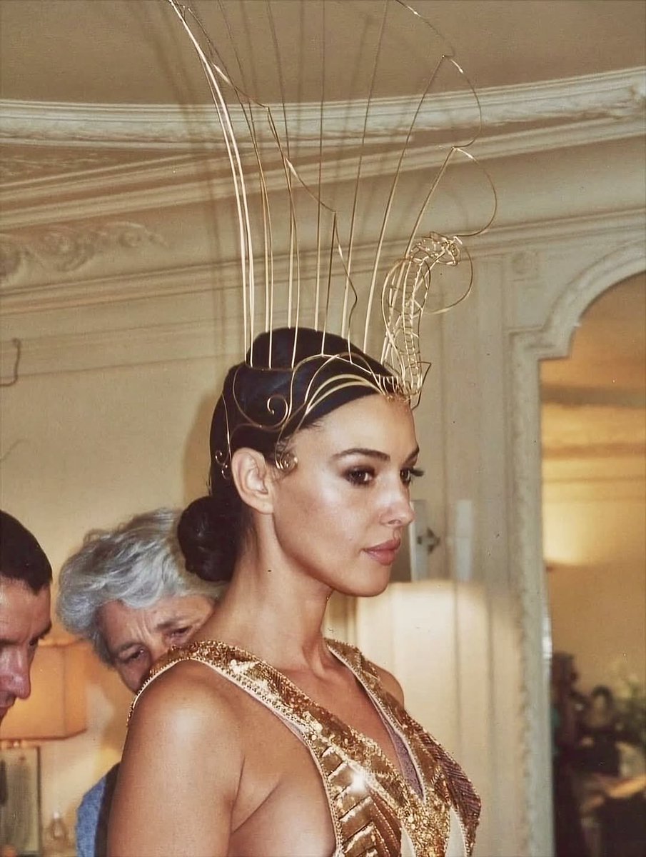 Mambo Italiano tweet media