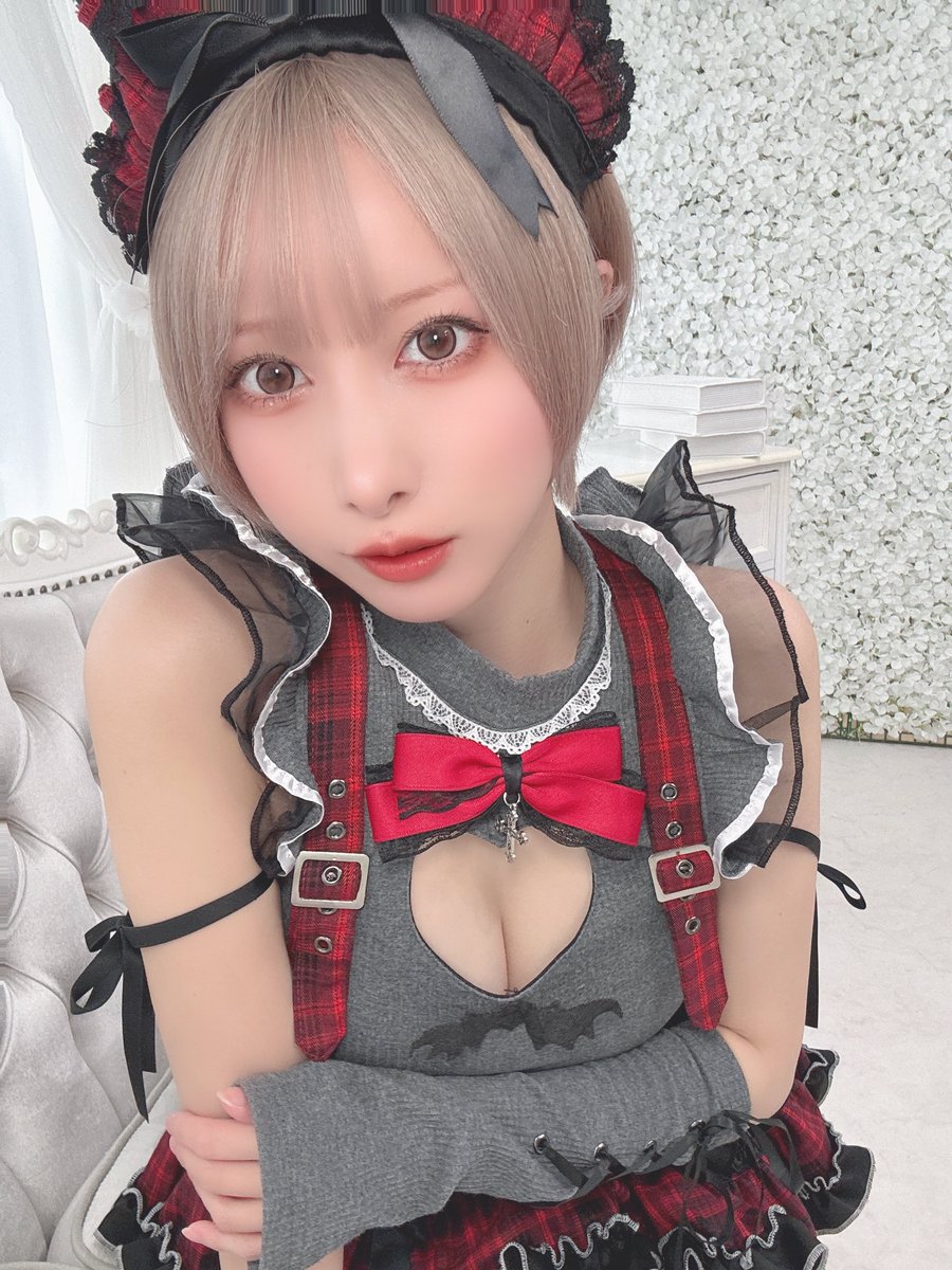 堕天ろあ パルフェットショーケースE8 tweet media