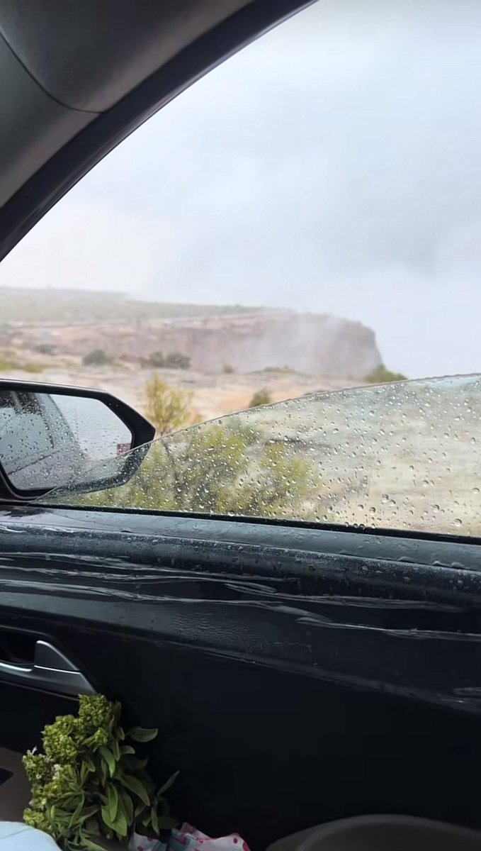 تــغريـد ❥ ᥫ᭡ tweet media