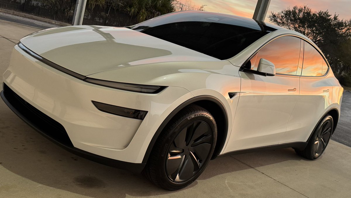 Nerdy_Anon's tweet image. Have to reprint one of the center caps as it cracked, otherwise I like the look! What do y’all think?

#DailyDriver