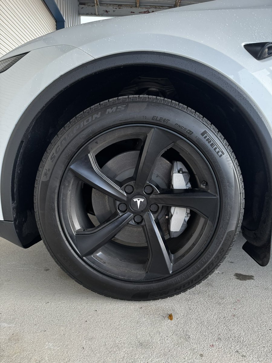 Nerdy_Anon's tweet image. Have to reprint one of the center caps as it cracked, otherwise I like the look! What do y’all think?

#DailyDriver