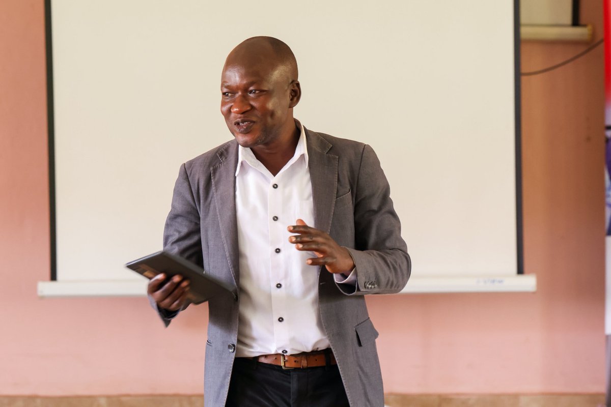 actionaiduganda's tweet photo. Partners are urged to align efforts to address health system gaps including infrastructure, workforce, and supply chains while investing in health worker capacity, strengthening supervision, and enhancing accountability to advance Universal Health Coverage.#CLEARproject https://t.co/6i5YkFN2cl