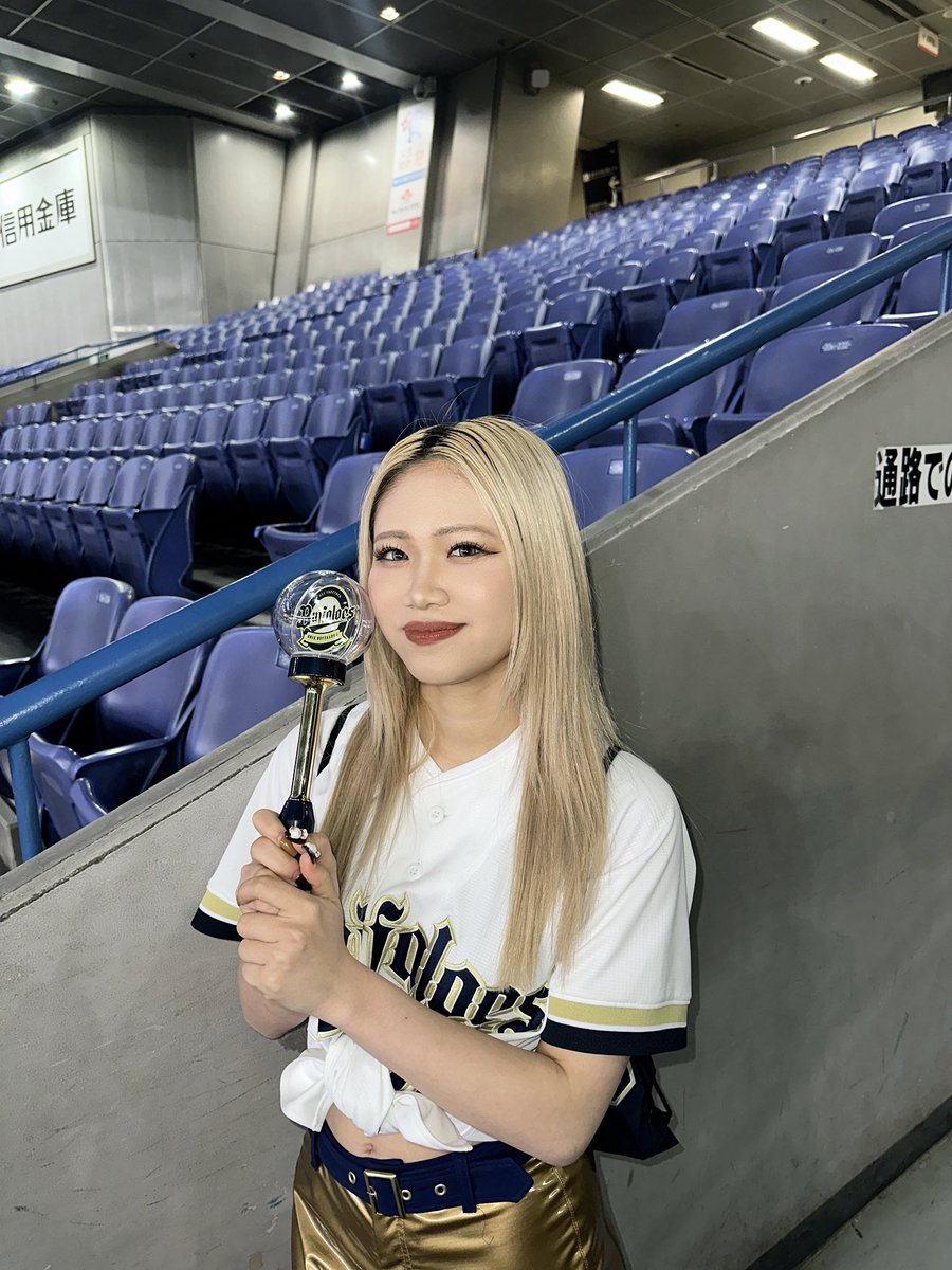 AKANE_BsG_390 tweet media