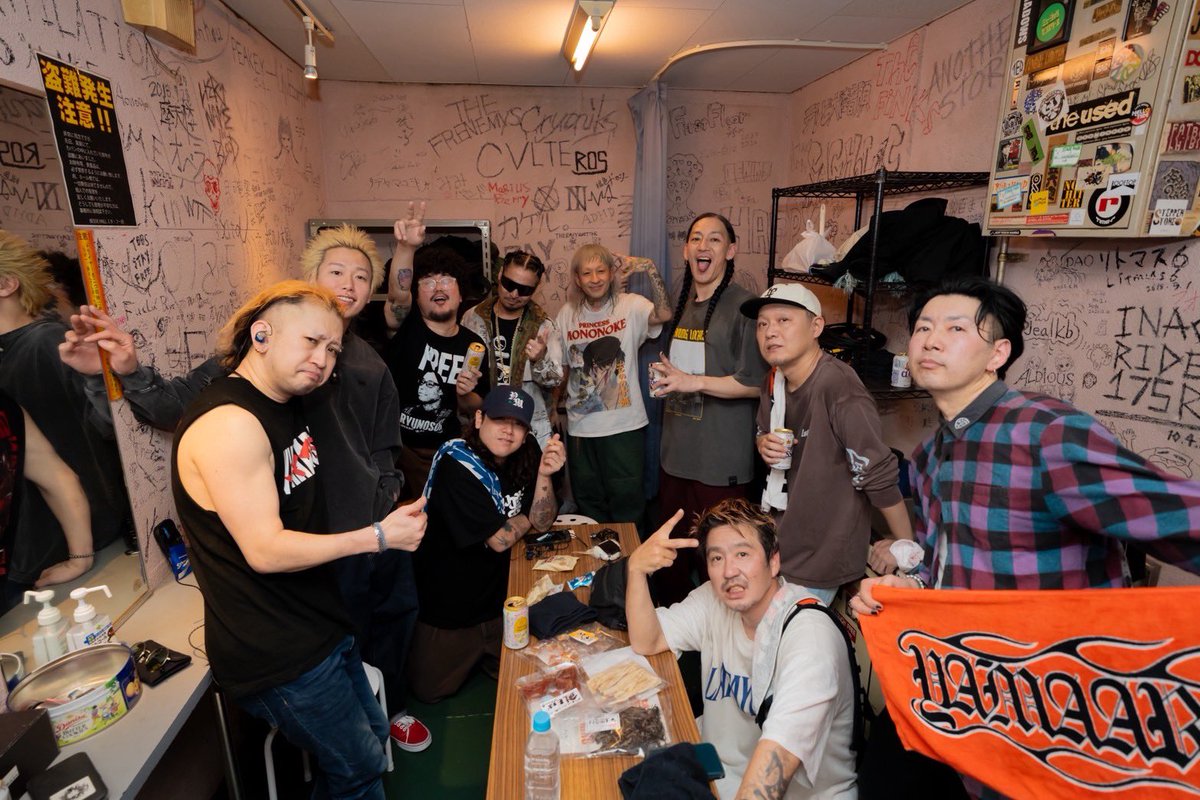 badpunk_oga's tweet photo. 山嵐 ツアー”スペースフラワー2026″
札幌BESSIE HALL &amp; 旭川CASINO DRIVE
Thank you❗️
ツアー北海道シリーズありがとうございました☺︎札幌ではENTH,旭川ではDizzySunfistも合流で熱いライブ見せてくれました！
久しぶりとなる北海道でのライブ観に来てくれたみんなありがとう✨
@yamaarashi07 #山嵐 https://t.co/gNipnpkcdn