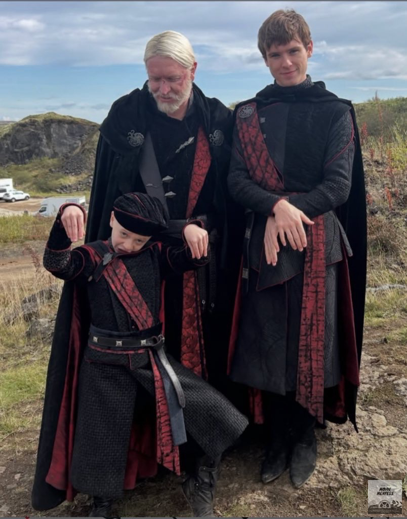 CHECK PINNED - mupi tweet media