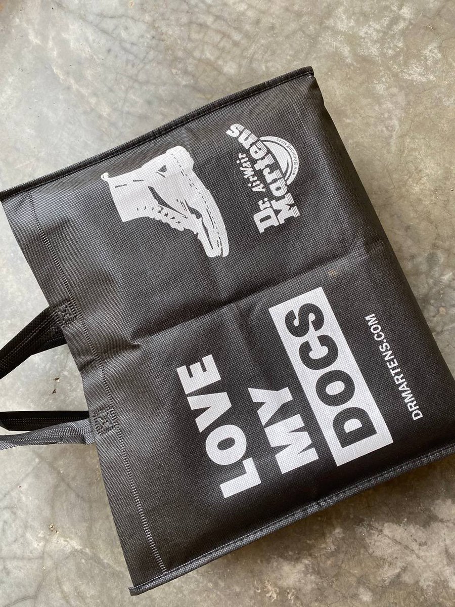 streetitems tweet media