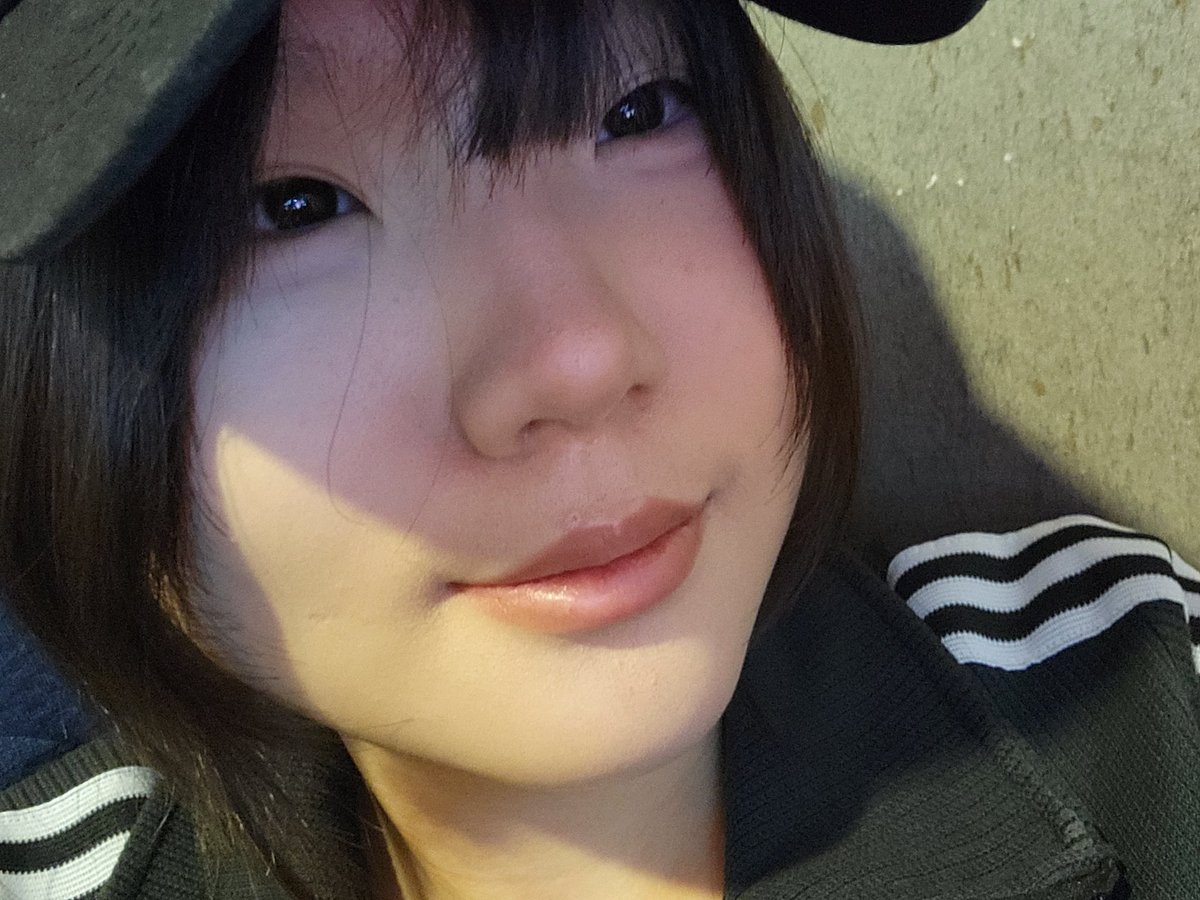 김사과바삭 tweet media