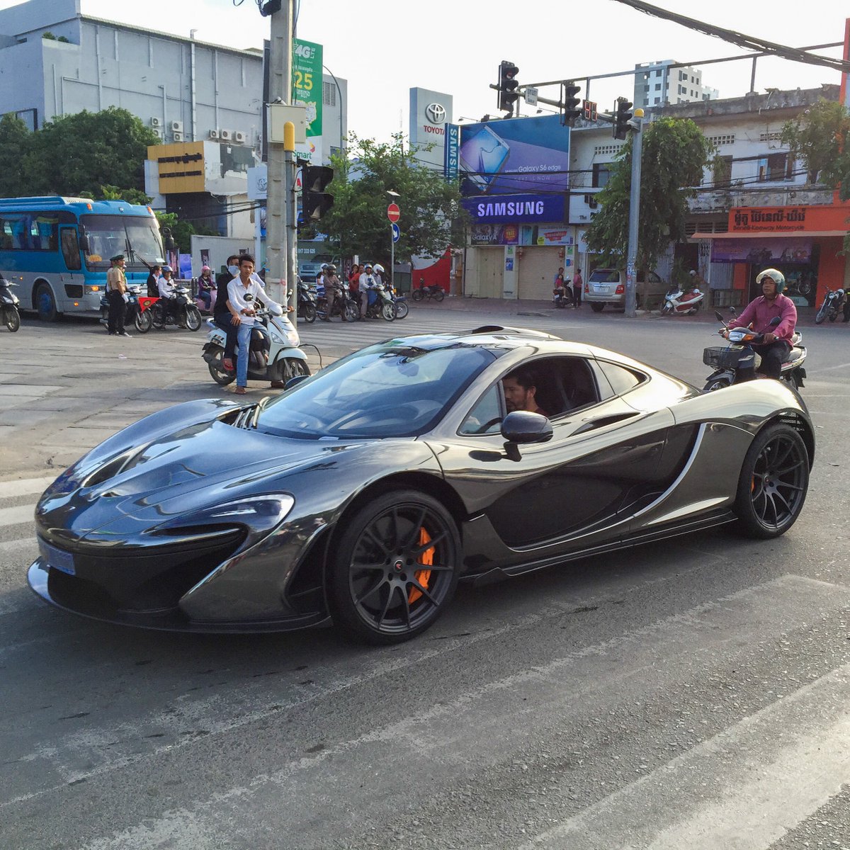 Jacob in Cambodia 🇺🇸 🇰🇭 tweet media