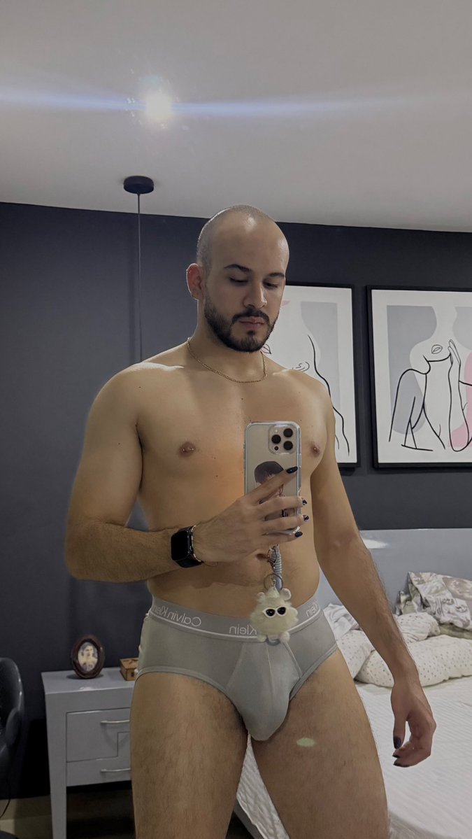 santiago tweet media