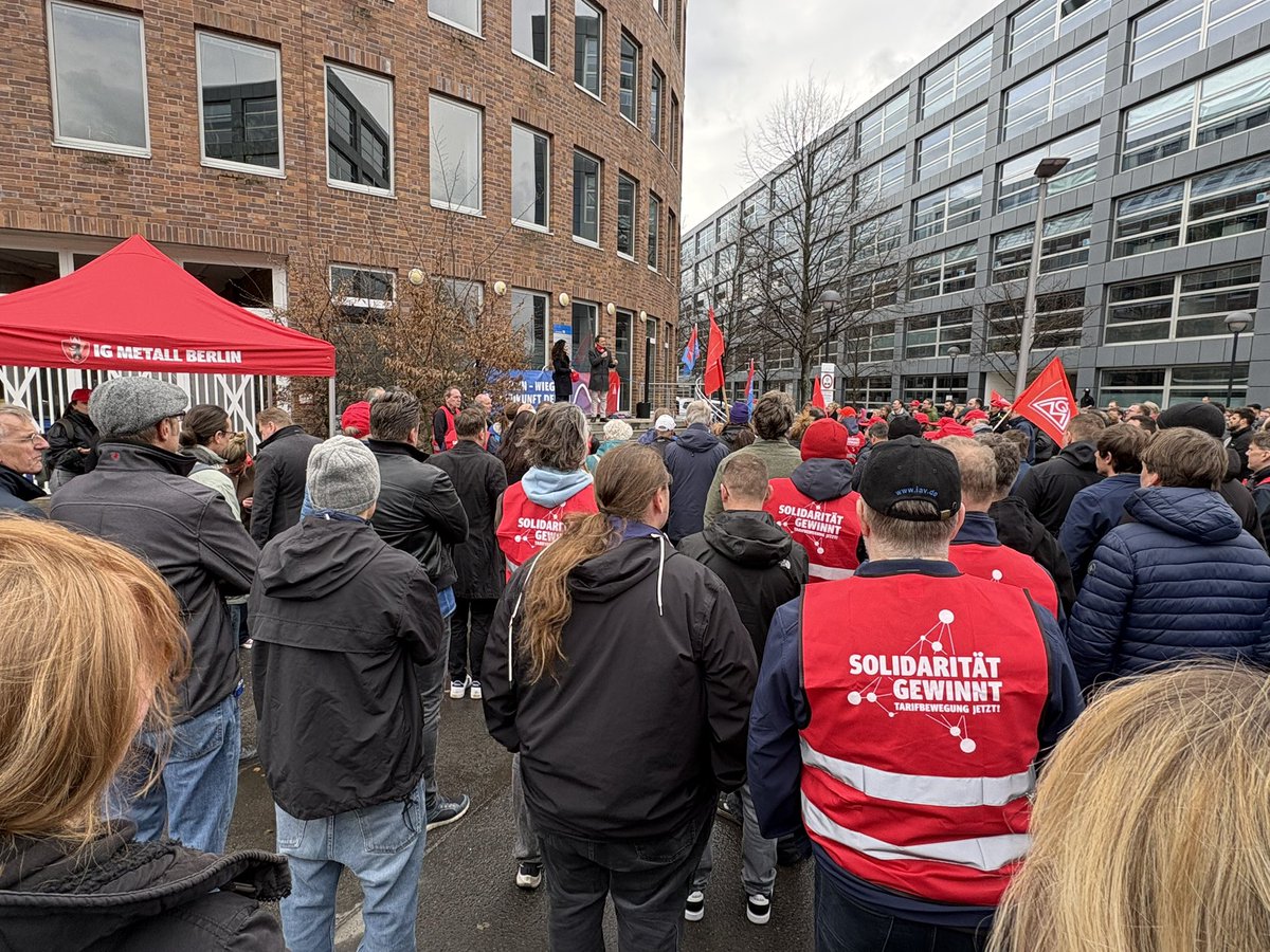 Christian Hossbach tweet media