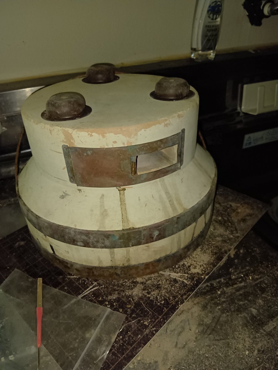 デカダン tweet media