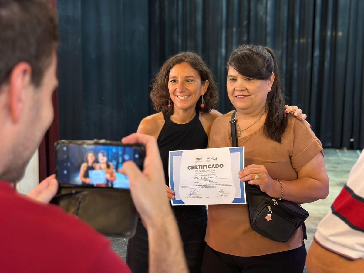 Cámara de Senadores tweet media