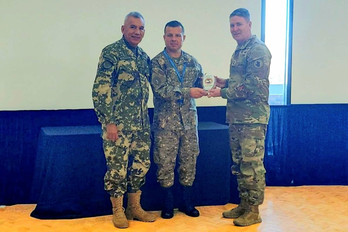 Ejército Paraguayo tweet media