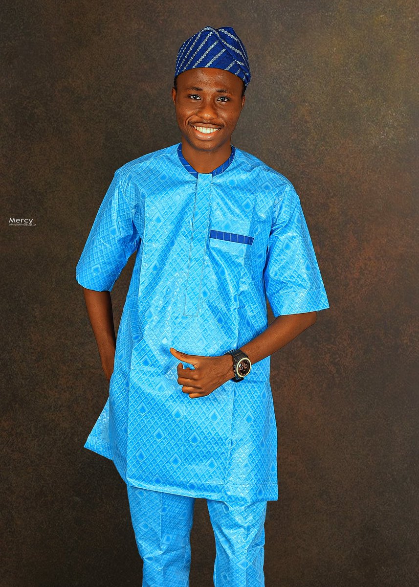 BlessAde23's tweet photo. 03RD MARCH - I CLOCKED A YEAR OLDER. 

HAPPY BIRTHDAY TO ME 🥳
#theglobalboy #blessingconcept #happybirthdaytome https://t.co/P2RCgtU791