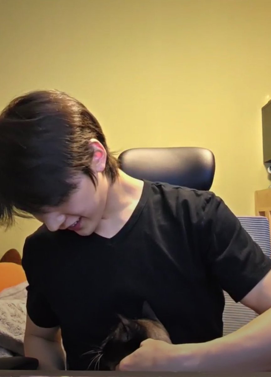 rize 🍓 tweet media