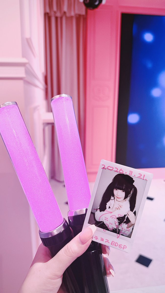 キキ© tweet media