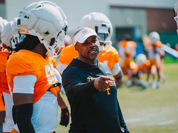 Derek Jones tweet media