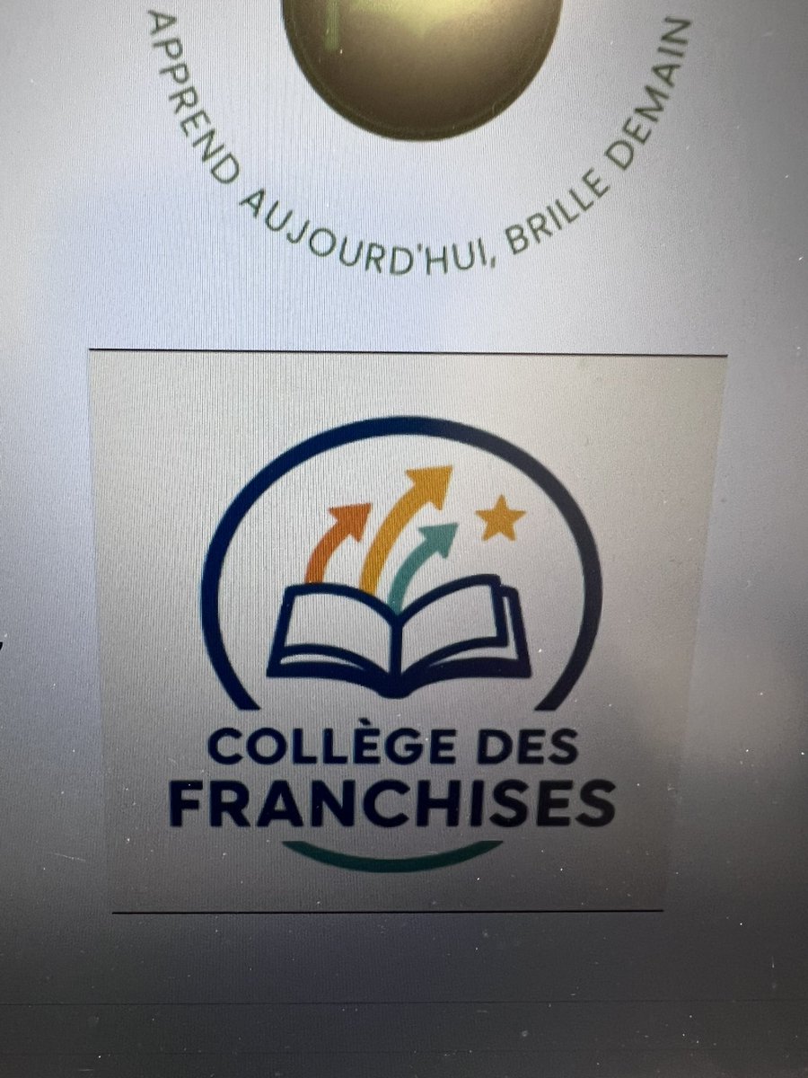 MJeanLaBrousse's tweet photo. 💡💡💡Un établissement qui travaille autour de son identité graphique. Une bonne façon de fédérer élèves, parents, personnels autour d’un projet commun… #ClgLesFranchises52 @LaHauteMarne @AcReims …l’occasion aussi  de réfléchir à ce qui nous réunit, au message que l’on veut transmettre…