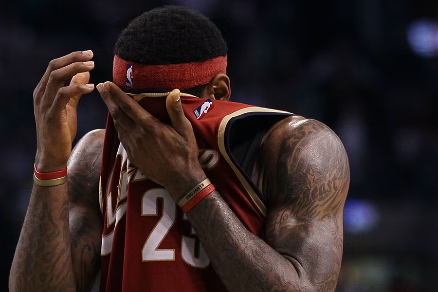 Apex Jones tweet media