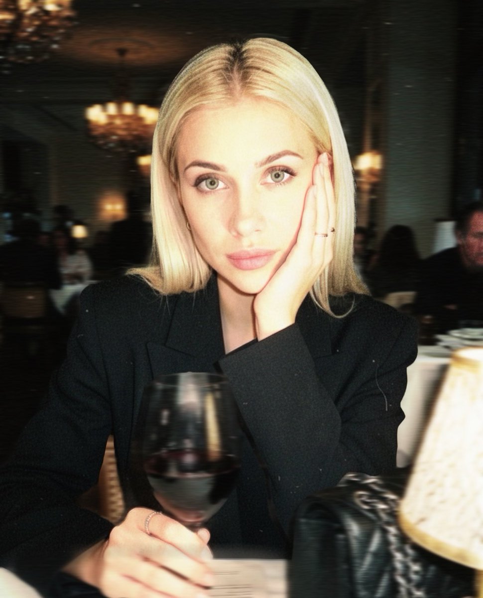 бывшая твоего будущего tweet media