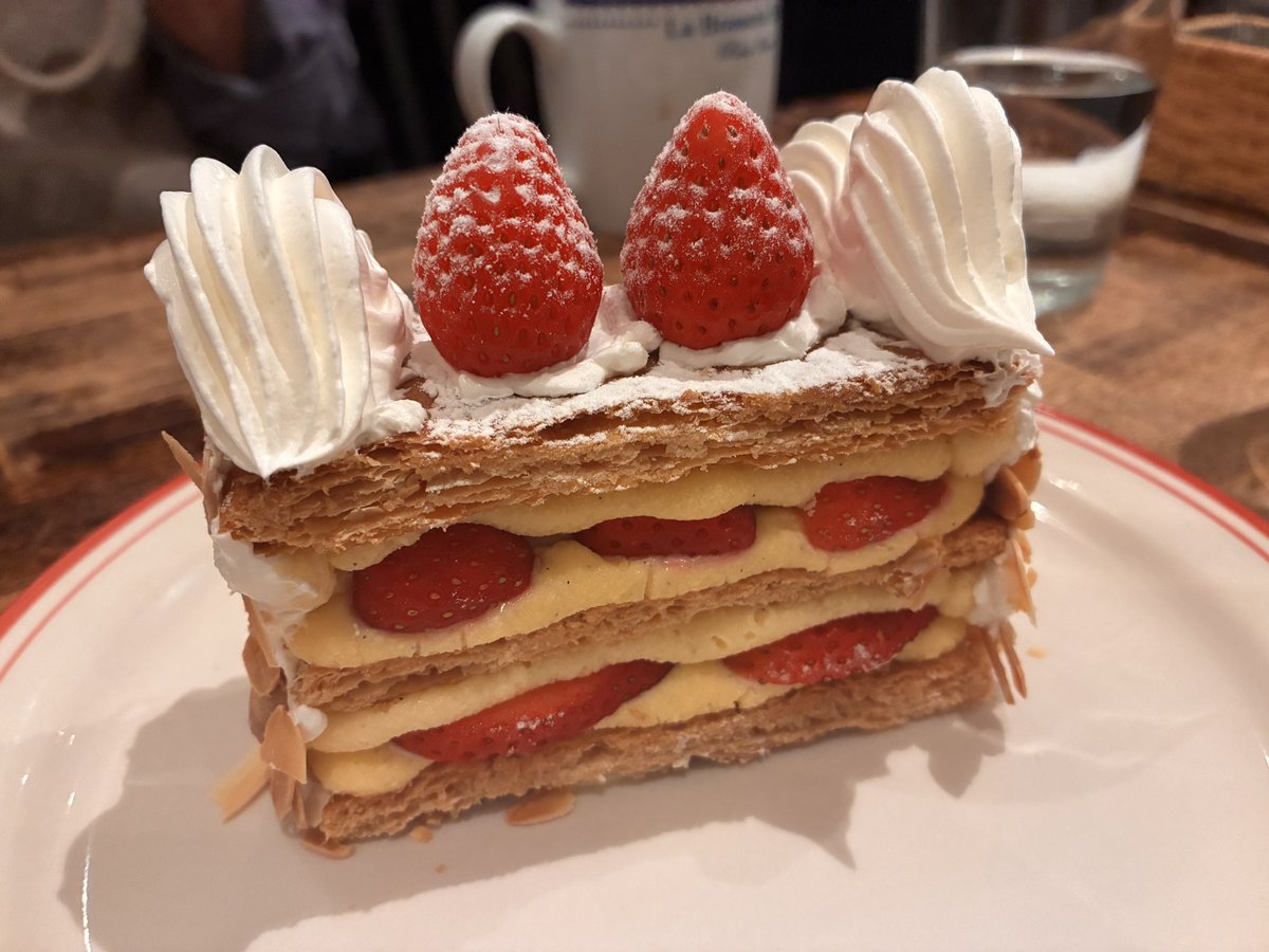 母との会合。ちんまかった従兄弟たちがアラフォーという事実を知って愕然としている。