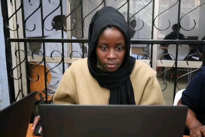 the moment you realize your small project low key slaps😜<a href="/Africastalking/">Africa's Talking</a> <a href="/ATCommunityNBO/">Africa's Talking Community Nairobi</a> <a href="/ATWomenInTech/">ATWIT</a>
 #BuildWithAT #WeLoveNerds #WomenInTech