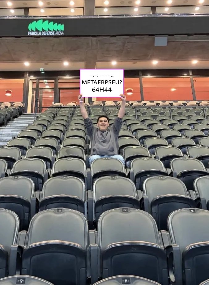 The Green Suits ⭐️ tweet media