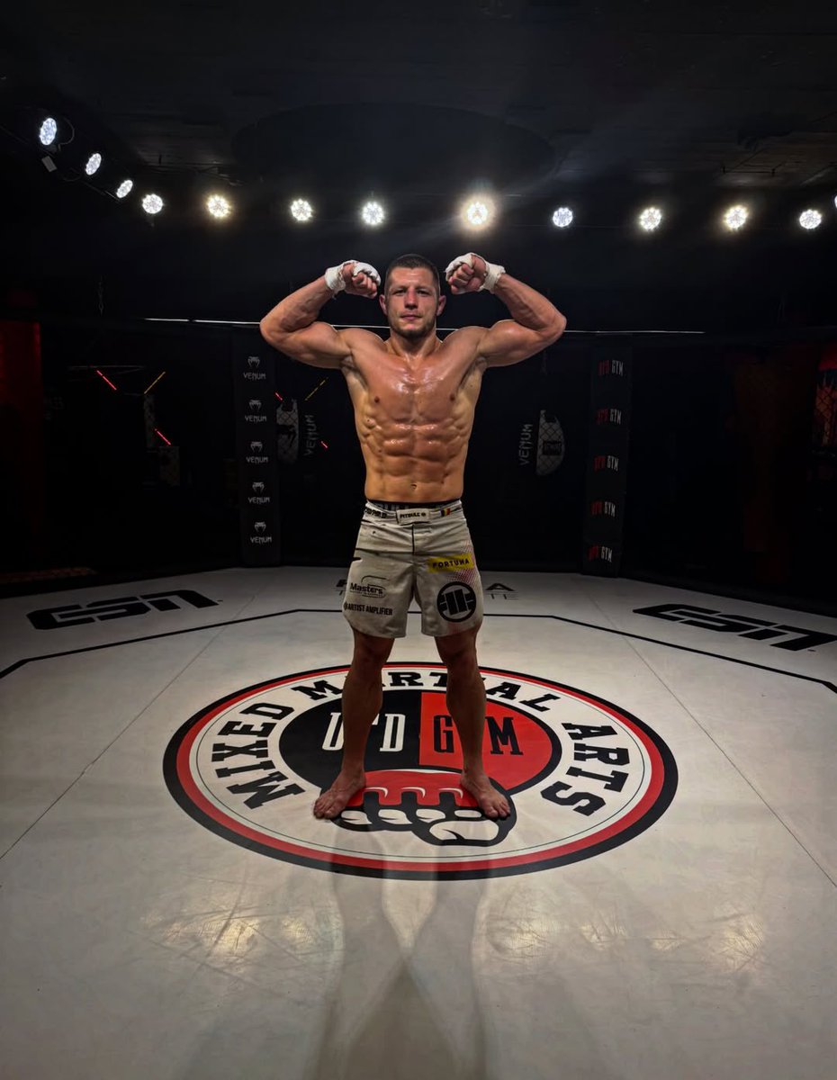 Czas na MMA tweet media