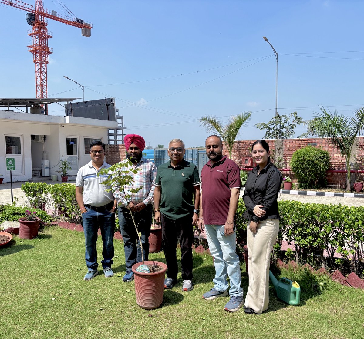 sdeievent's tweet photo. Tree plantation initiative at SDM led by Mr. Alok Pandey.
Contributing towards a sustainable and eco-friendly future 🌿

#TreePlantation #GoGreen  #SDN #SDM #SocialResponsibility 🌍 https://t.co/0JChMzU2FR