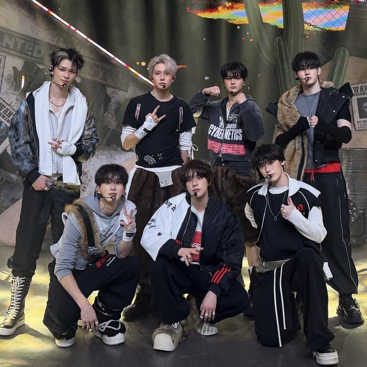 BeliftGeber's tweet photo. @luiphase Gündemde yokuz,mahvolduk

Seven voices, one story. ENHYPEN will always be 7.

#ENHYPEN_ALWAYS_7
#HEESEUNG_Belongs_With_ENHYPEN
#BOYCOTT_HYBE_and_BELIFT https://t.co/9g6FPo56tB
