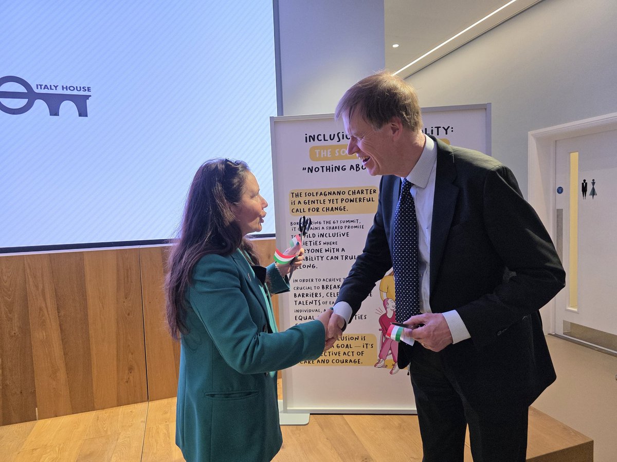 Italy in UK tweet media