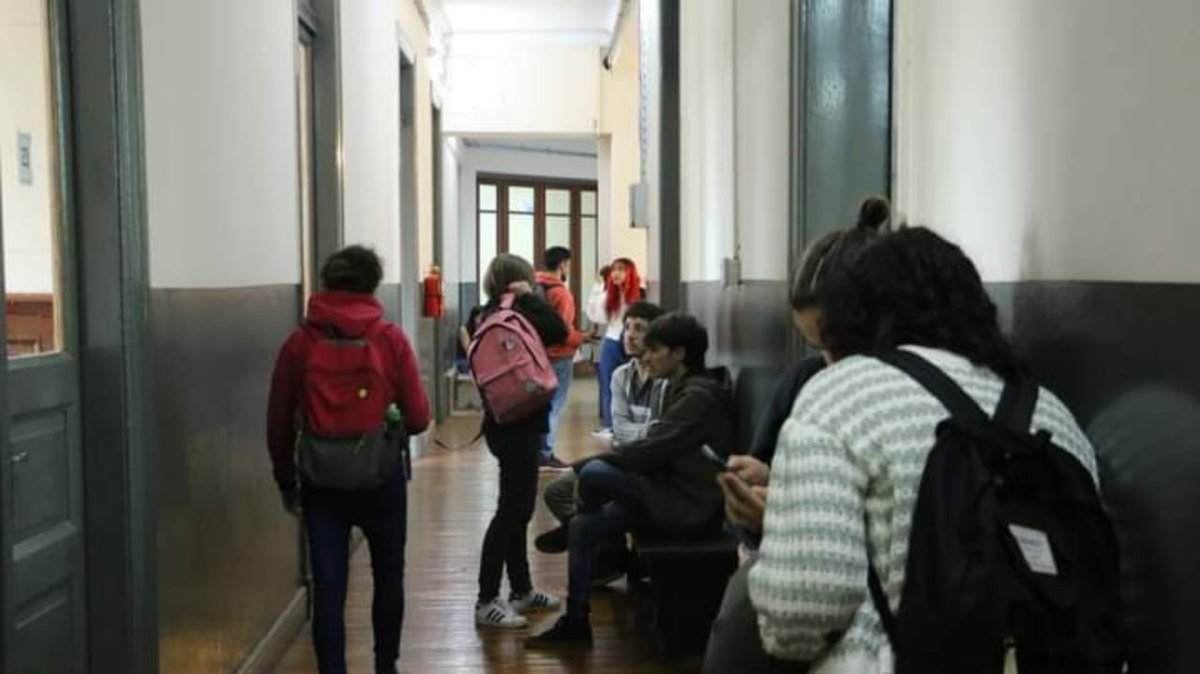 Humanidades y Artes UNR tweet media