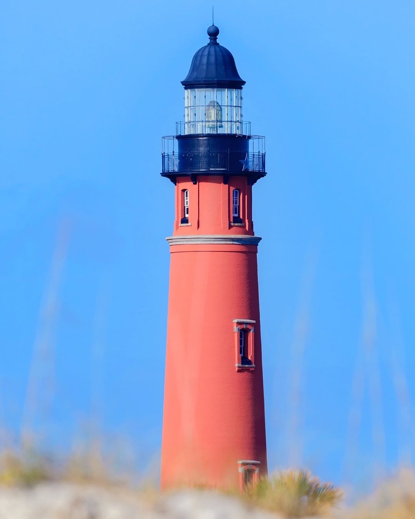 FlyDAB's tweet photo. Explore the Ponce De Leon Inlet Lighthouse &amp; Museum for a little history, then climb to the top for coastal breezes and panoramic views of Daytona Beach. 🤩

Fly nonstop 👉 https://t.co/hPf1aqYO4k

📸: Ponce Inlet Lighthouse 

#FlyDAB #LoveDaytonaBeach @DaytonaBeachFun https://t.co/EQMcoupVR7