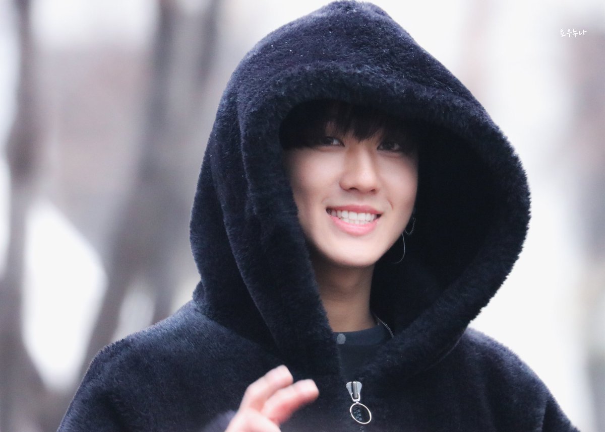 hourly binnie tweet media