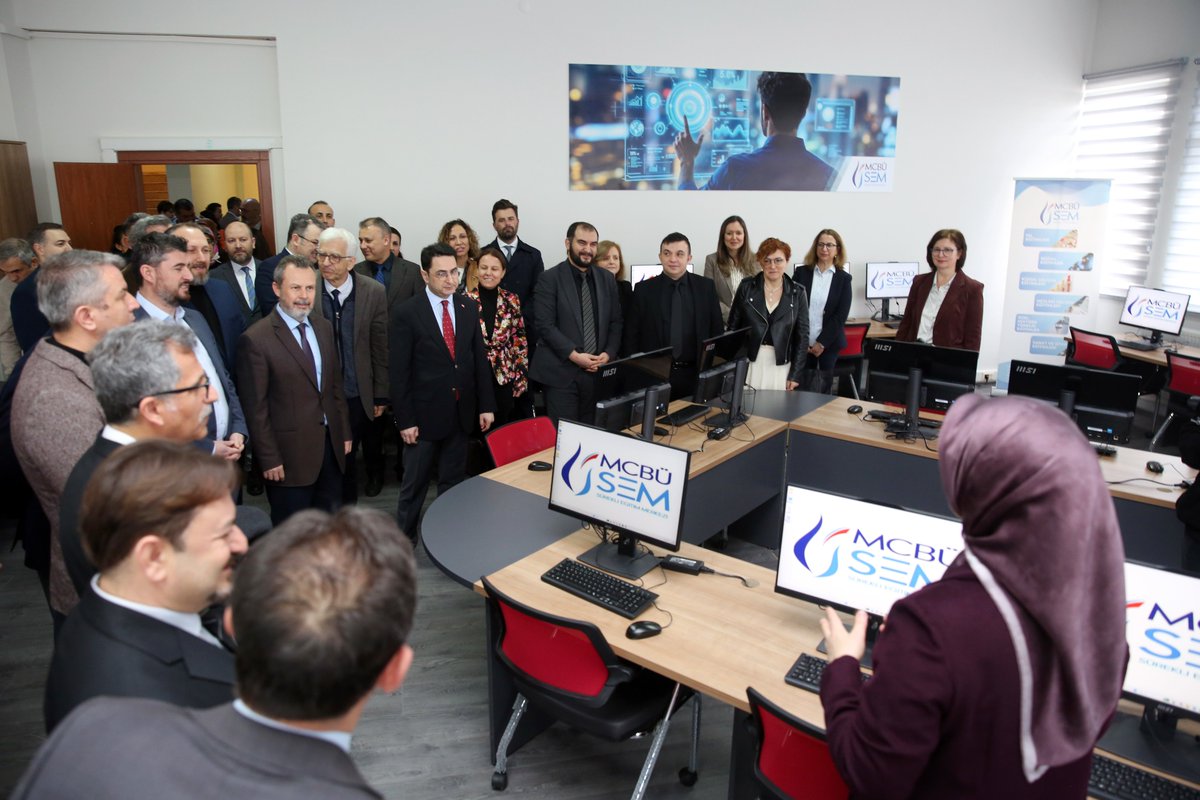 Manisa Celal Bayar Üniversitesi tweet media