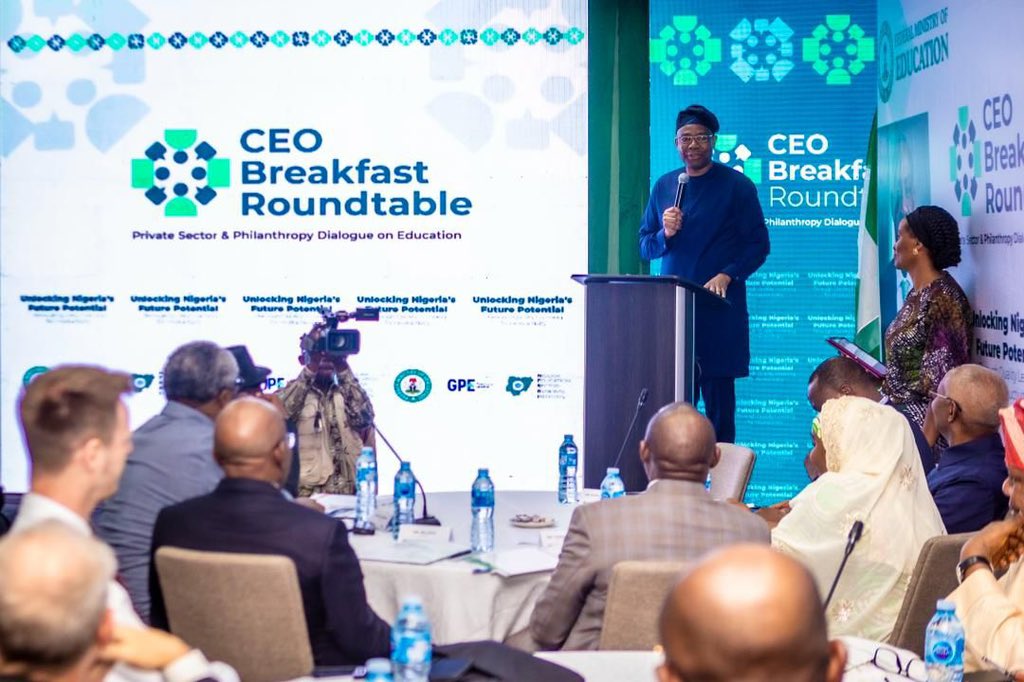 Voice of Nigeria tweet media