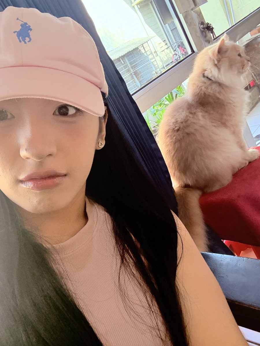 Daisyne🌼 tweet media